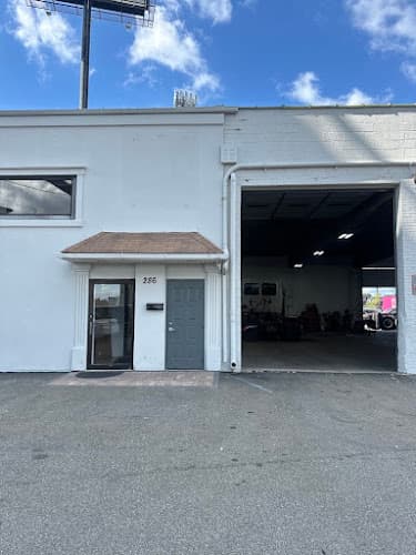 GMH TRUCK CENTER INC