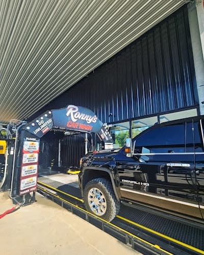 Ronny���s Car Wash ��� Milton