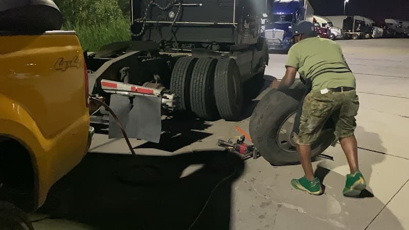 Sammies Truck Tire Repair & Road Service