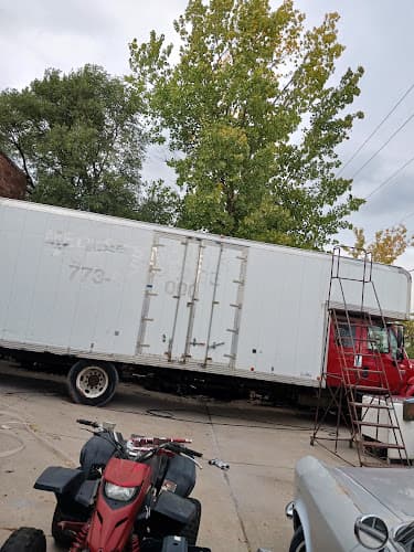 MC Mobile Truck & Trailer Repair.