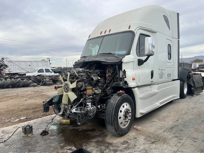 Semi Truck Repair [ Elite diesel services LLC [ Mobile Mechanics