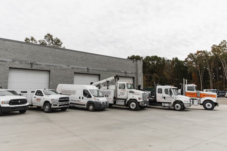 Heavy Duty Truck Repair & Towing
