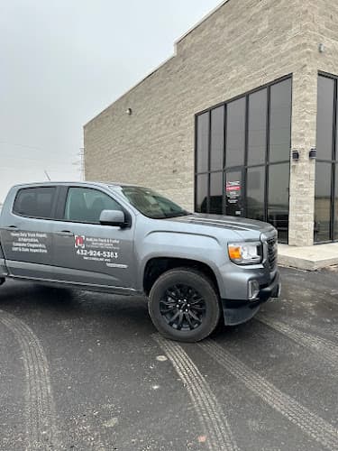 Rush Lube Centers//Redline Truck and Trailer