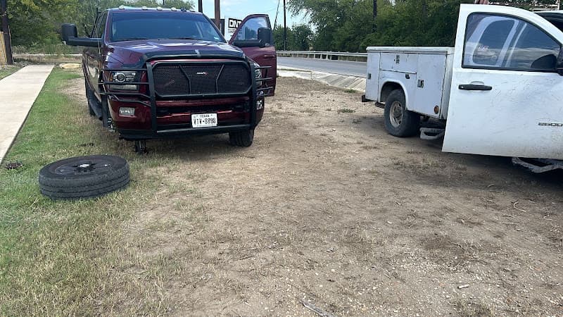 Mackenzy Road Service