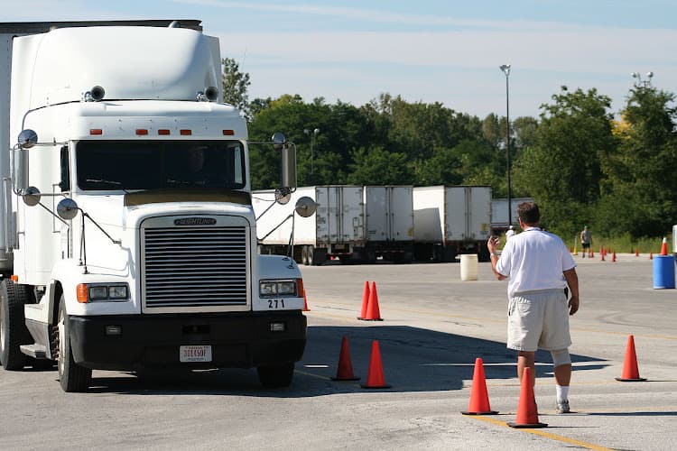 EDISON TRUCK AND BUS DRIVING SCHOOL