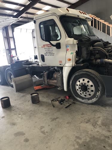 L&M Truck Trailer Auto Repair