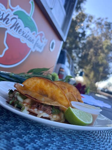 Los 3 Hermanos Food Truck