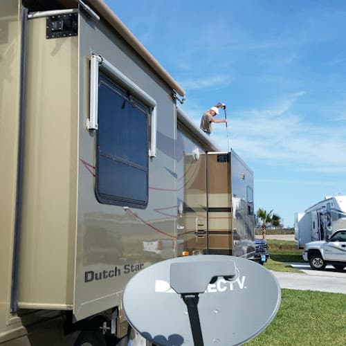 Happy Camper Mobile RV Wash