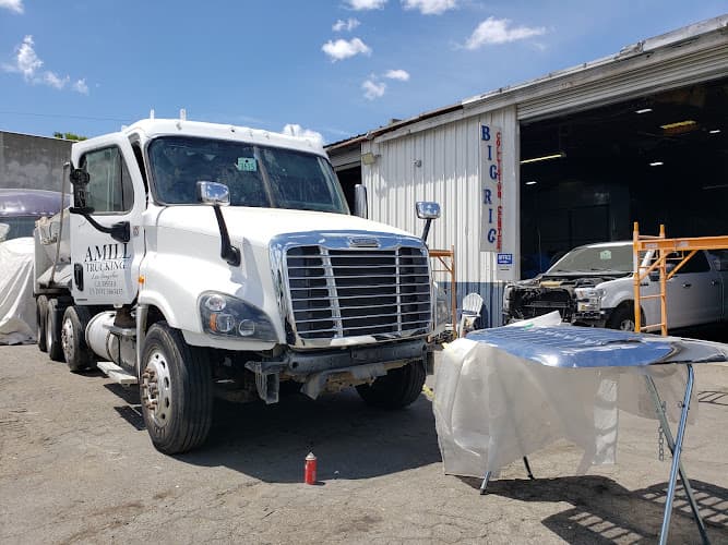 Heavy Truck Collision Center