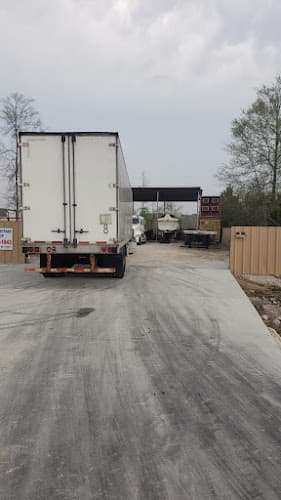 DSSTRUCKINGLLC TRUCK REPAIR SHOP