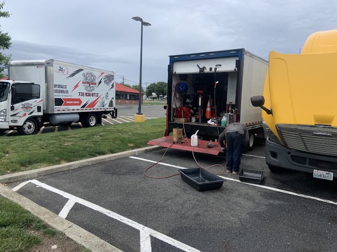 Alex Road Service - Commercial Trucks, Onsite Truck & Trailer Repair