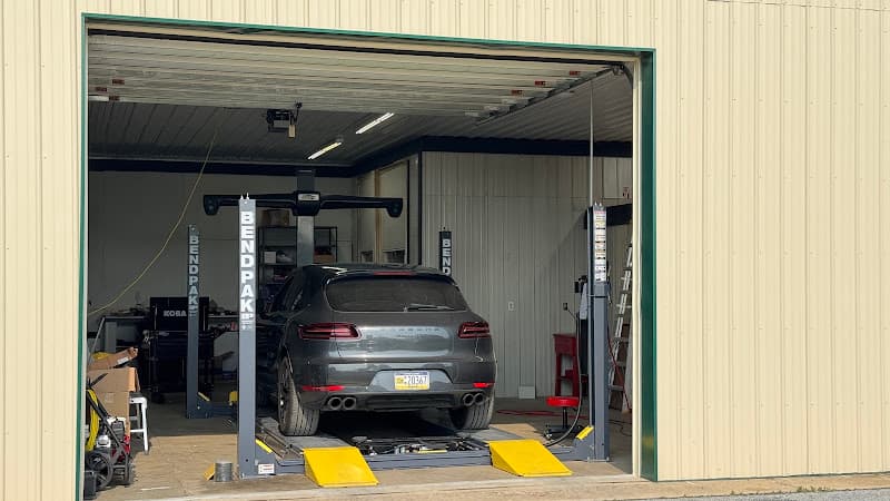 Garage 717