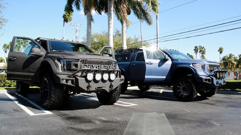 Devolro - Custom Truck Studio