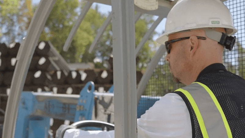 United Rentals ��������� Customer Equipment Solutions