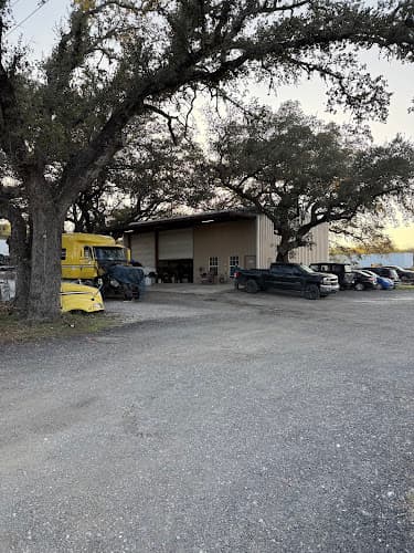 Esparza���������s 24-hour Road Service