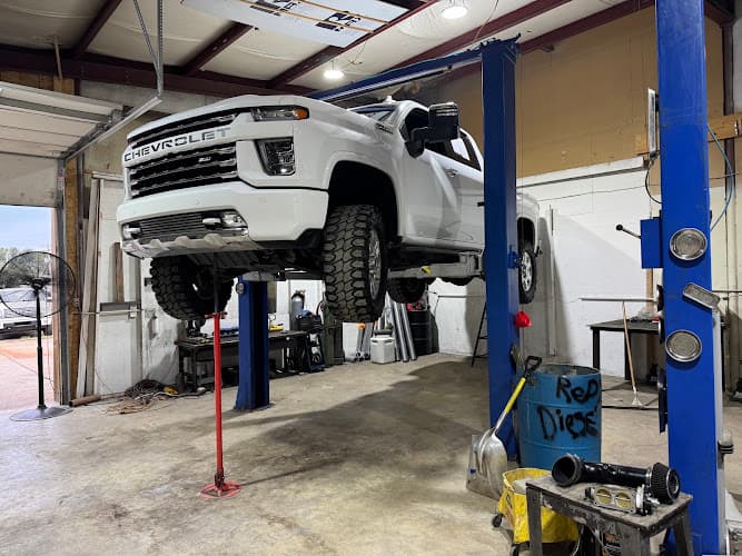 Red���s Diesel & Auto Repair