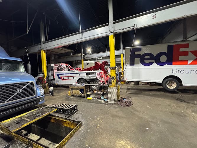 Detroit Hawks Diesel Repair & Road Service