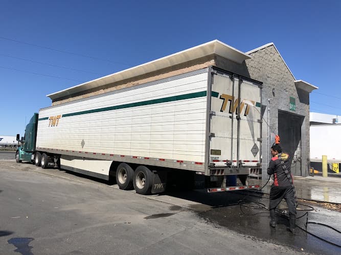 Ron's Truck & RV Wash