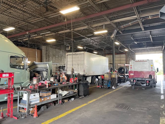 Skyliner Truck Repair Center