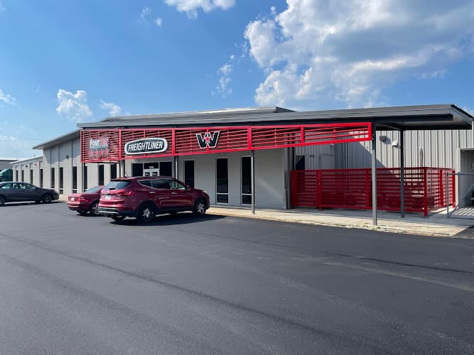 Four Star Freightliner - Montgomery Service & Repairs
