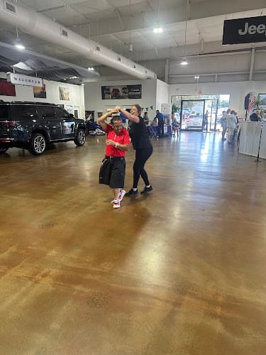 Chrysler Dodge Jeep RAM of Leesburg Service Center