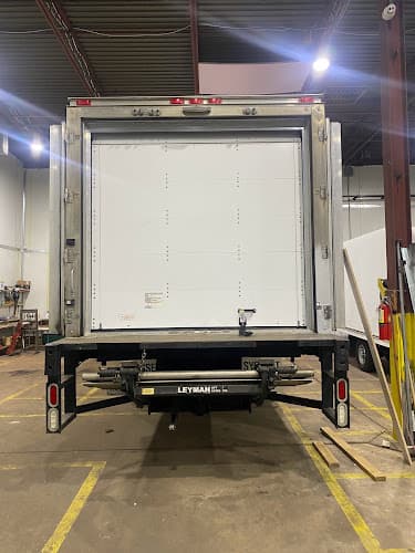 United Tire Truck & Auto Body Repair