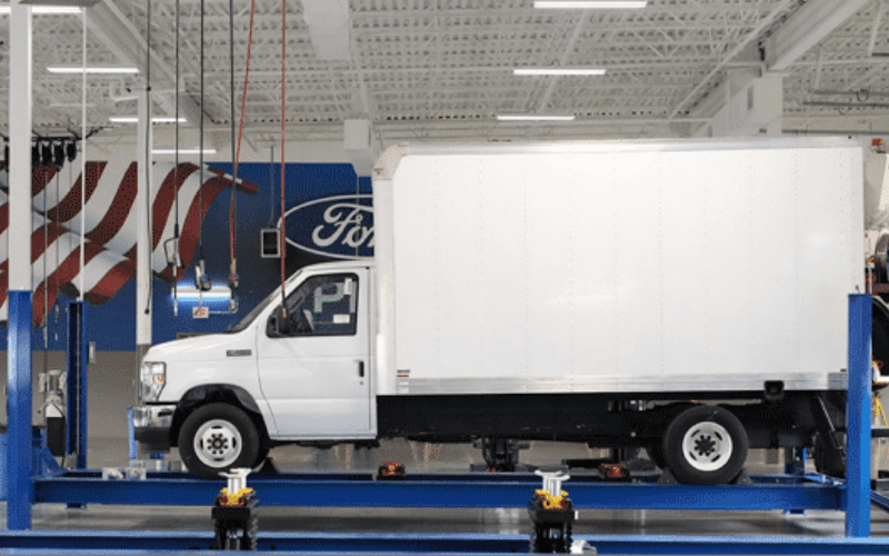 Planet Ford Pro Elite Commercial Service - Heavy Duty Truck Shop
