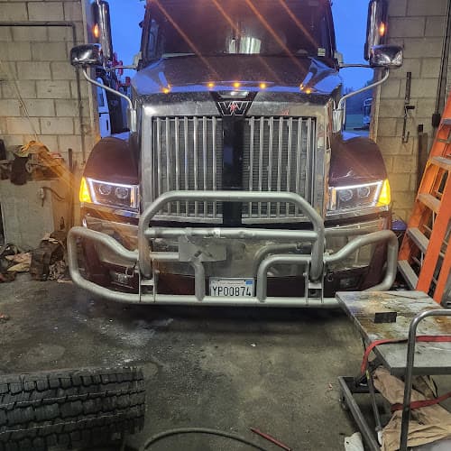 Truck & Trailer Repair Services, 24 Roadside Service