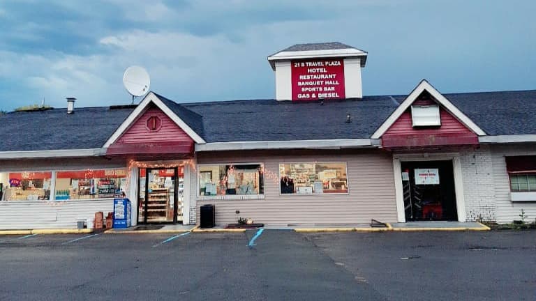 21B Travel Plaza
