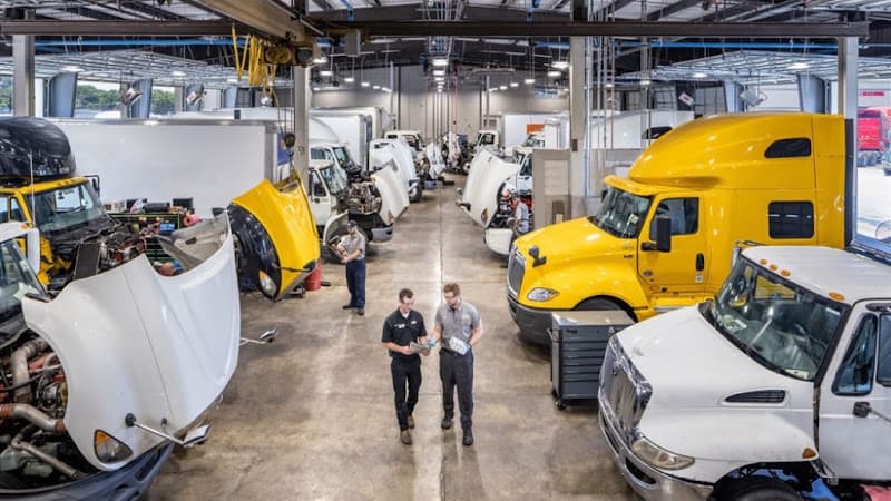 Rush Truck Centers - Pontoon Beach Service