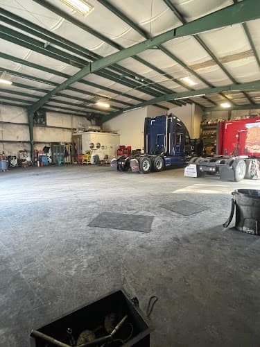 HH tractor and trailer storage llc