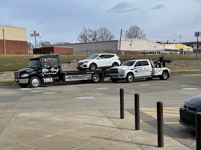 Rite Away Towing And Hauling LLC