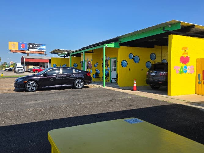 Ojitos CarWash
