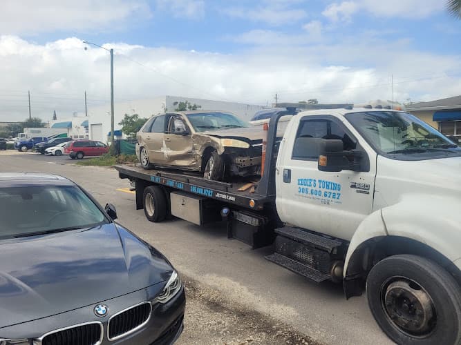 Eddie's Towing