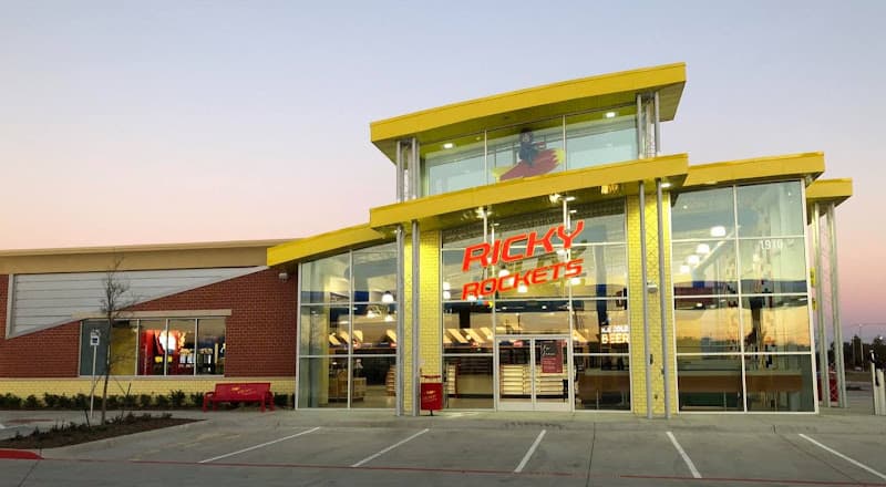Ricky Rockets Fuel Center