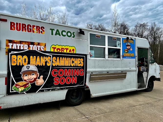 Bro Man���s Sammiches