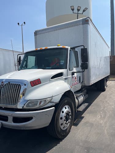 Road service 24-7 Texas Tire Service auto and diesel mechanic 24 hrs road service