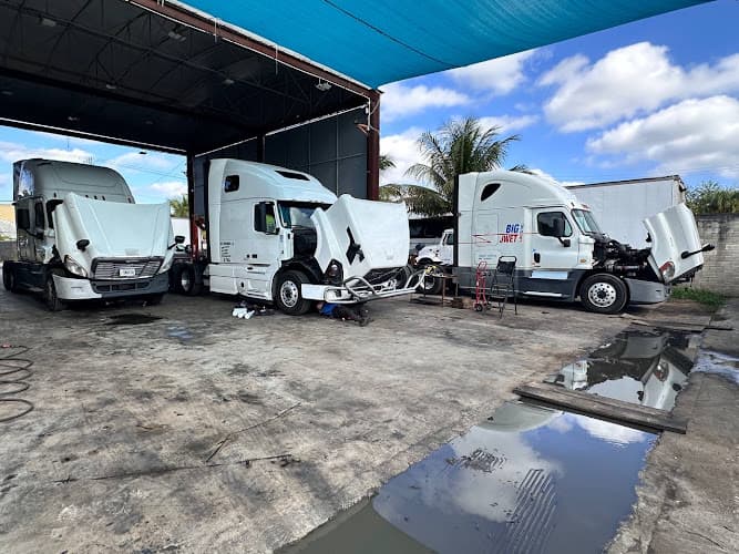 Truck&Trailer Services Corp